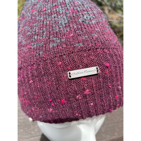 Outdoor Research Effie Primaloft Wool Cashmere Blend Purple Beanie Pom Pom Hat - Picture 2 of 8